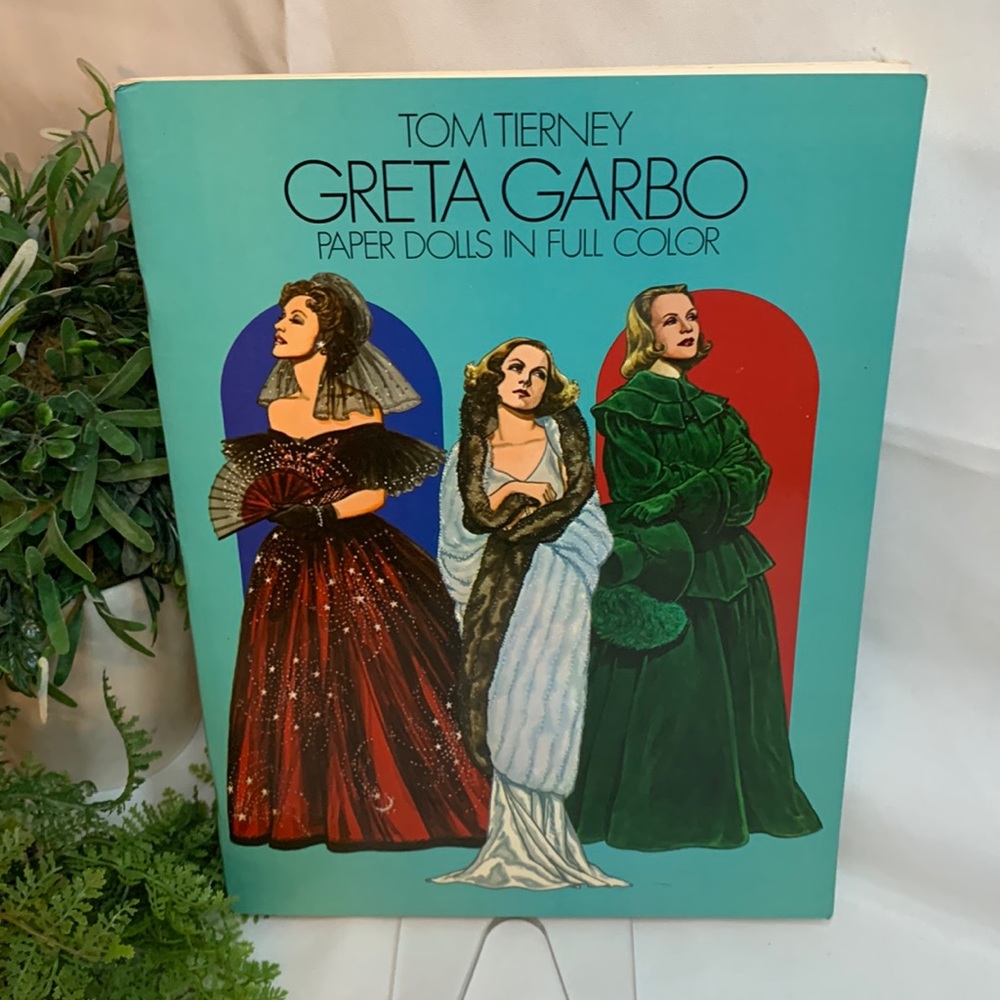 Vintage 1985 Greta Garbo paper dolls in full color by Tom Tierney